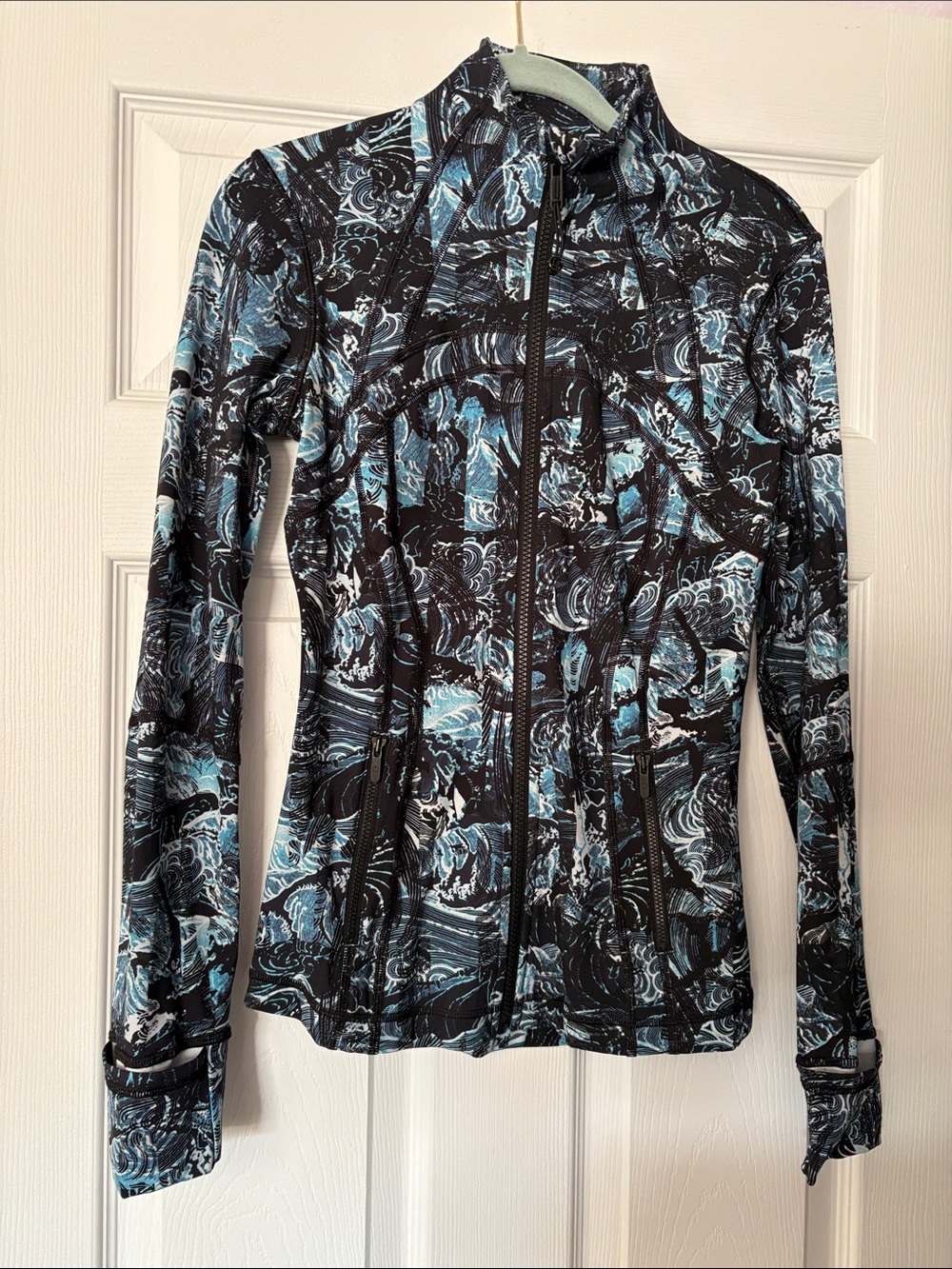 lululemon athletica Black & Teal Wave-Print Define Full Zip Jacket